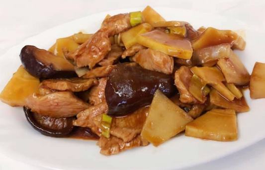 CERDO BAMBU Y SETAS